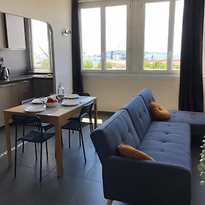 toulon-3-chbres-vue-sur-la-rade.fr-provencehotel.com/